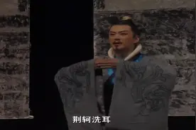 宋铁铁真好看呢。