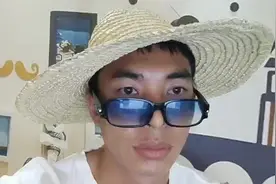 太感动了爸爸和爷爷的故事视频封面