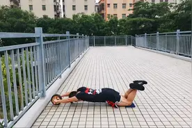 男人腰腹力量如何加强，小伙分享4年健身经验，腰一天比一天健康视频封面