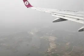AQ1317次航班降落南阳机场05跑道视频封面