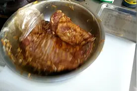 微波炉，自制烤羊排，香鲜，味美，下酒好菜。欢迎大家指导。视频封面
