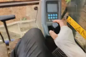 挖挖机操纵杆八个动作你们能记住吗？视频封面