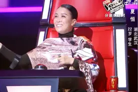 听过很多版本的《对你爱不完》，这版太魔性了！那英都转身了！视频封面