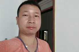 来教大家如何均匀搅拌腻子视频封面