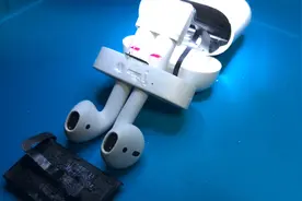 无损更换Airpods电池仓电池，只用三个不锈钢片，你也行的