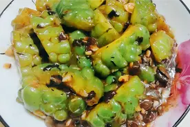 广东人这样煮“苦瓜”！超好吃又下饭，做法“超”简单！
