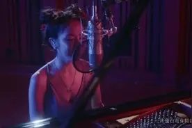 抖音配音爆火曲邓紫棋《画》，我把你画成花化成一朵未开的花。视频封面