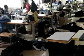 生产在一线的制衣厂工人
