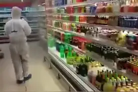 在超市买的包装食物必须清洗才可食用， 不要问为什么，自己看