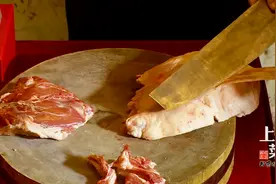 涮羊肉好吃的秘诀，世辈相传的片肉手艺，看着就很有食欲视频封面