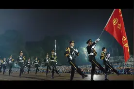 振奋人心，超燃的国旗护卫队来啦！视频封面