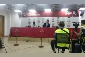 山东男篮四连胜，赛后巩晓彬带陈培东出席发布会视频封面