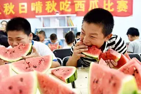 立秋这天为什么有“啃秋”吃西瓜的习俗？