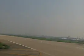 2015年的上海虹桥国际机场视频封面