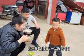 广东女婿来岳母家自己煮的早餐稀饭，太好吃自己吃了两大盆。视频封面