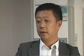 海底捞创始人张勇访谈：如何克服连锁餐饮的弊端视频封面