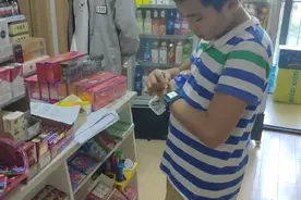 给儿子买一个带支付功能的电话手表，带他去试用，没想到这么简单视频封面