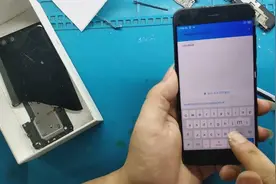 小米6屏幕触摸时失灵，音量上键不能用，更换后盖， 修好新的一样