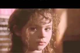 最贫穷的的哈佛女孩：出身贫民窟，靠乞讨过活，她却成最美的玫瑰视频封面