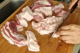 超市买的肉给带太多的肥肉没法吃，这么做，老公夸我会过日子