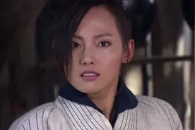 张用喊了一句素素姑娘就被乌诗玛揪住耳朵，你是妻管严哈哈哈视频封面