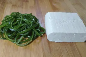 夏日减肥，用海带和豆腐做一款养生汤，简单易做，减肥又减脂！视频封面