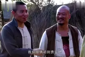 女兵脱下了军装穿上旗袍,让男兵们眼前一亮,真是美得不像话！视频封面