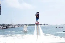 俩老爷们带着孩子来日照世帆赛地基游玩坐船出海，门票15元一张视频封面