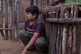 失去父母又失奶奶，姐弟受尽苦难！视频封面