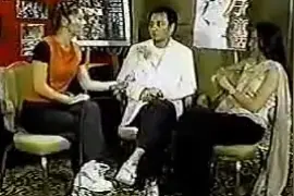 1999年温哥华采访，杨紫琼开心坐到张国荣腿上！视频封面