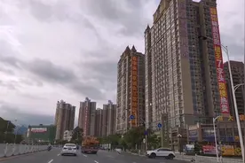 从娘家回来途中加92汽油5元。随手拍一下美丽的肇庆！变化如何？视频封面