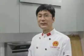 野生河豚鱼炖芸豆，补充丰富的胶原蛋白，美味又营养视频封面