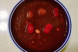 黑米搭配这几样食材，熬的粥不但粘稠好喝，还能补肾黑发补血益气视频封面