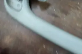 逍客车顶棚拉手拆卸，非专业人士，无专用工具的操作方法。视频封面