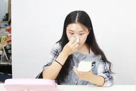 会补妆才是真正会化妆，美妆姐姐讲解补妆小技巧，分分钟做回女神视频封面