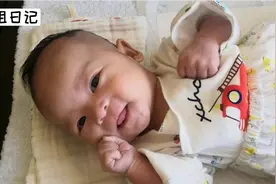 出院7天奶粉基本转换成母乳了，也不怎么闹了。并且添了个新技能视频封面
