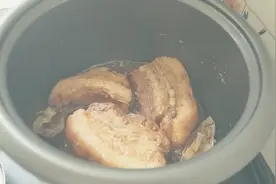 家常卤五花肉学会这招，比饭店的更香，软糯不油腻！视频封面