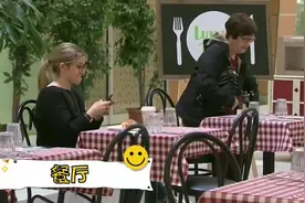 保安大哥眯一会就被画猫脸？路人表示：我是冤枉的！视频封面