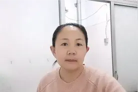 按习俗初四要吃饼，给孩子简单的摊个鸡蛋饼，洗漱完去上班挣毛毛视频封面