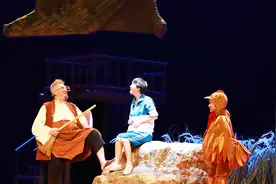 儿童音乐剧《月亮上的妈妈》全国巡演钦州站花絮视频封面