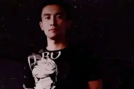 那个女孩绝情的离开了我。
她不会再遇到像我这样爱她的人了。。视频封面