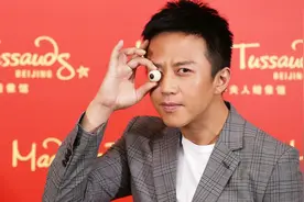 电影主题曲《无敌》，邓超现场演唱无敌是多么的寂寞，太经典了视频封面