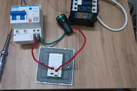 开关控火线、不能控零线的原因，老电工给大家详细分析原因视频封面