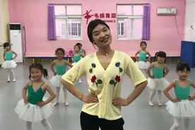 你们要的《剪刀石头布》完整版！ 明日起汇报演出按顺序播放！...视频封面