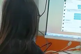 网上认识个外国军官朋友，女子转账百万巨款，他说要来见面却失联视频封面
