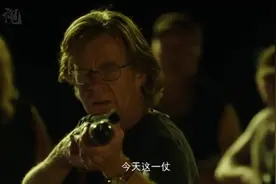 完美诠释什么是强龙压不住地头蛇。视频封面