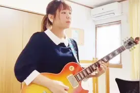 哇！日本卡哇伊小姐姐，完美柔情电吉他演奏，瞬间爱上！视频封面