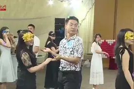 军视Vlog｜军事科学院“仲夏夜之梦” 遇见命中注定的你视频封面