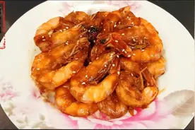 油焖大虾超级好吃的家常做法，鲜香美味，色泽诱人视频封面