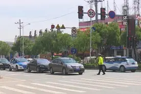 交警晋源大队：”面包车“拆座改”货车“  私自改装被处罚视频封面